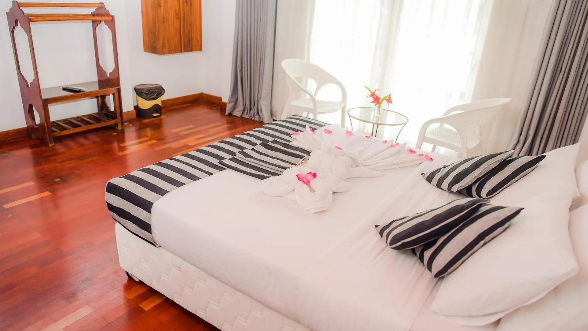 The Ceylon Lodge Nuwara Eliya Hotel