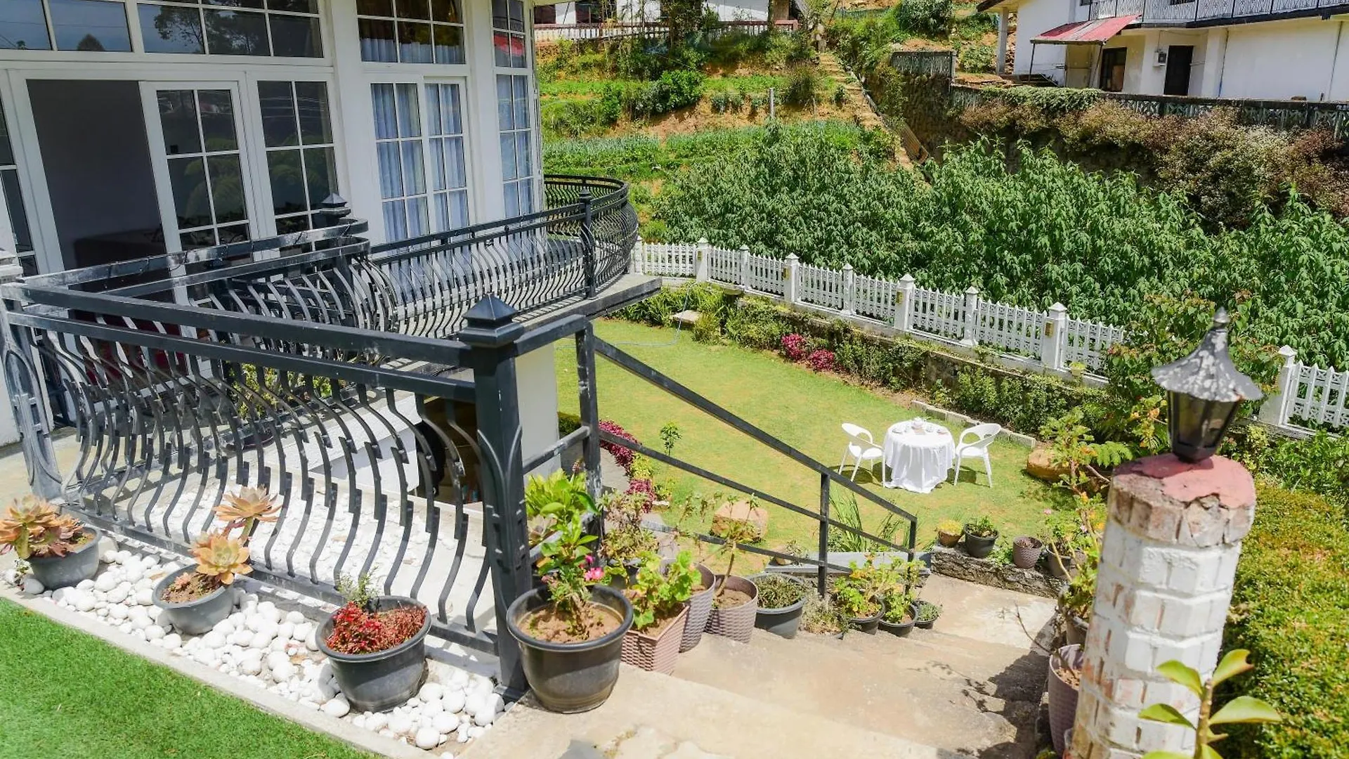 The Ceylon Lodge Nuwara Eliya Hotel
